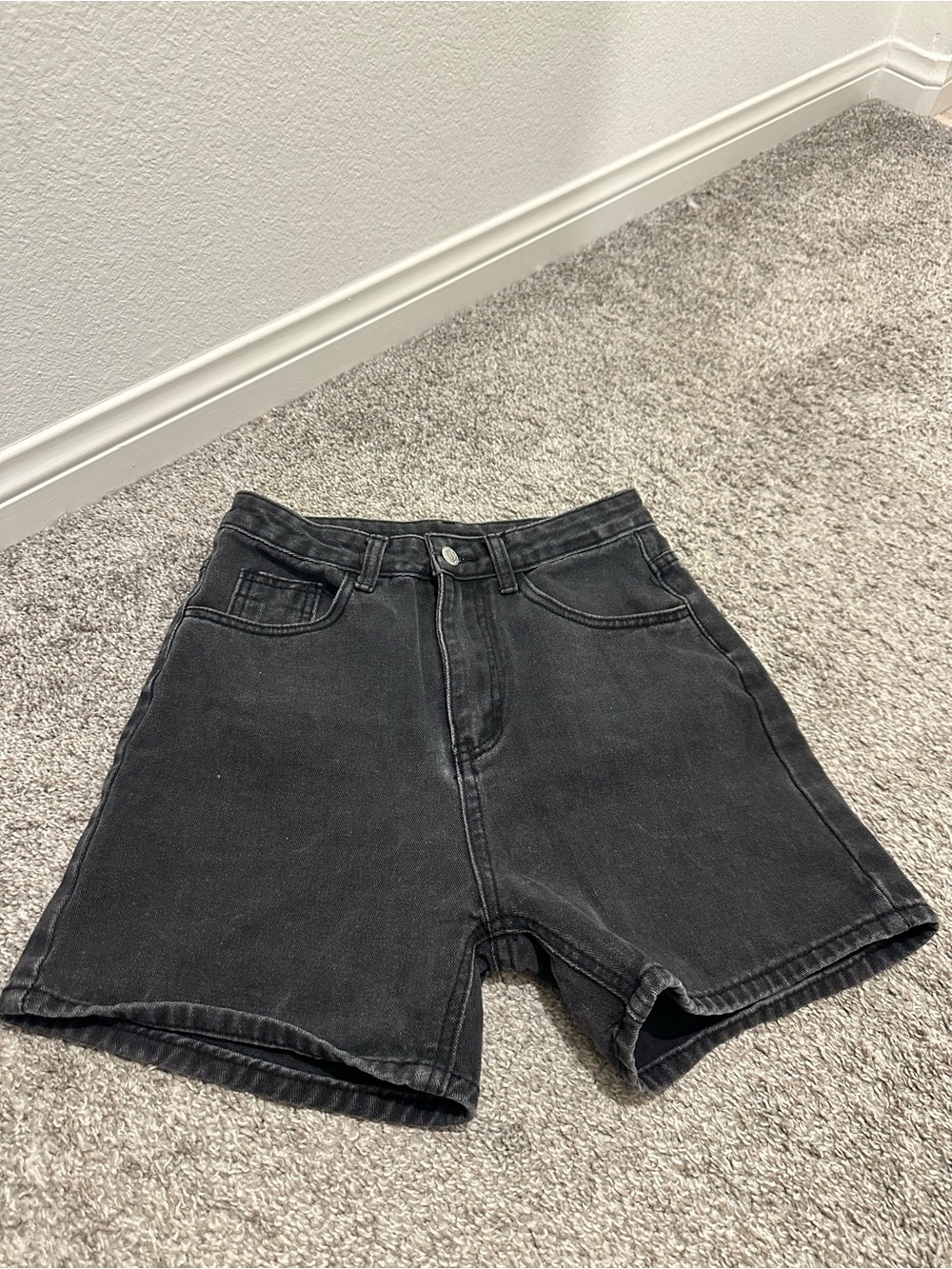 SHEIN Black High-Rise Denim Shorts
